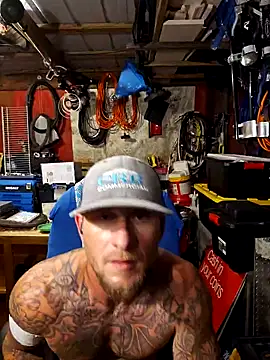 Snapshot of jtw14 chatting on September 18, 12:34 am jtw14 online show from September 18, 12:34 am