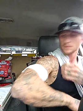 Snapshot of jtw14 chatting on October 28, 12:52 pm jtw14 online show from October 28, 12:52 pm