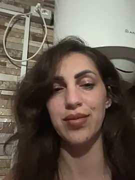 Snapshot of EmaSkyes chatting on September 29, 6:13 pm EmaSkyes online show from September 29, 6:13 pm