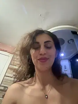 Snapshot of EmaSkyes chatting on October 6, 8:06 pm EmaSkyes online show from October 6, 8:06 pm