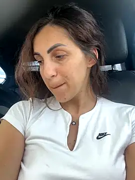 Snapshot of EmaSkyes chatting on October 25, 11:29 am EmaSkyes online show from October 25, 11:29 am