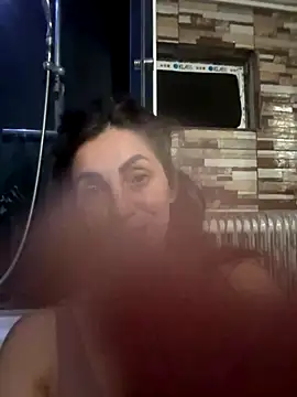 Snapshot of EmaSkyes chatting on October 27, 7:29 pm EmaSkyes online show from October 27, 7:29 pm