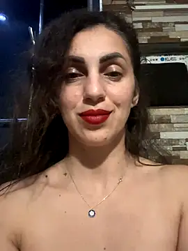 Snapshot of EmaSkyes chatting on October 31, 8:32 pm EmaSkyes online show from October 31, 8:32 pm