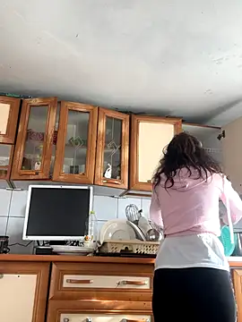 Snapshot of EmaSkyes chatting on November 1, 8:38 am EmaSkyes online show from November 1, 8:38 am