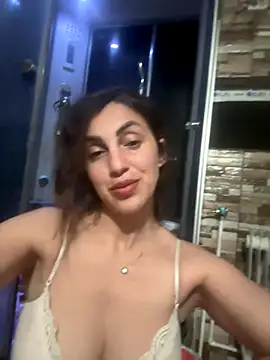 Snapshot of EmaSkyes chatting on November 6, 7:15 pm EmaSkyes online show from November 6, 7:15 pm