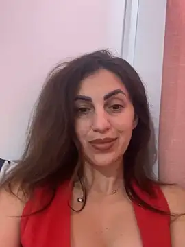 Snapshot of EmaSkyes chatting on November 13, 7:51 am EmaSkyes online show from November 13, 7:51 am