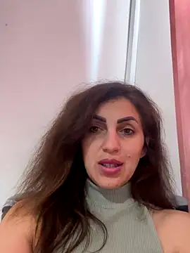 Snapshot of EmaSkyes chatting on November 14, 8:02 am EmaSkyes online show from November 14, 8:02 am