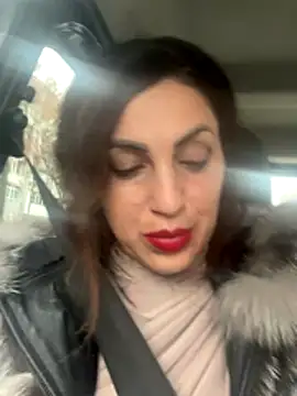 Snapshot of EmaSkyes chatting on November 20, 9:42 am EmaSkyes online show from November 20, 9:42 am