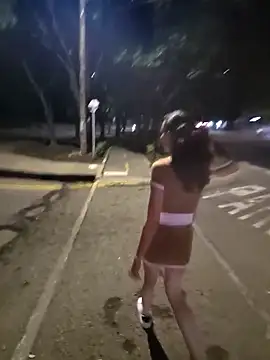 aurelialux online show from March 19, 4:57 am