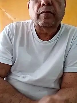 Snapshot of MATTHEW_MRANDA chatting on May 26, 4:47 pm MATTHEW MRANDA online show from May 26, 4:47 pm