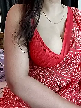 Snapshot of kaamuk_shweta chatting on April 27, 8:34 am kaamuk shweta online show from April 27, 8:34 am
