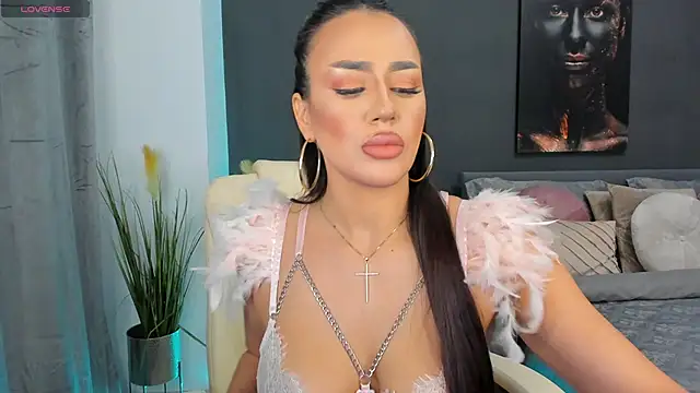 Sonia  Rey online show from January 31, 5:32 pm