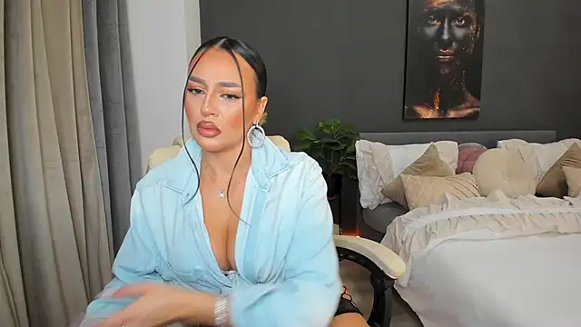 Sonia  Rey online show from January 13, 4:23 pm