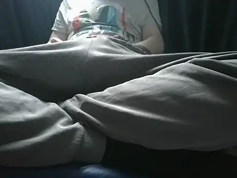 krissraw online show from October 4, 7:28 am