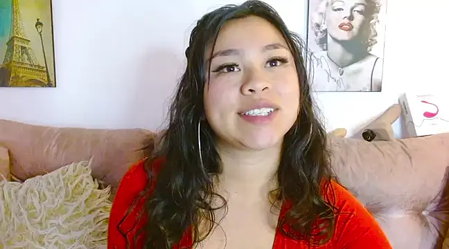 Snapshot of hinataleecs chatting on February 5, 11:12 am hinataleecs online show from February 5, 11:12 am