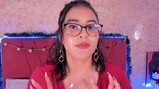 Snapshot of LorenaStevens chatting on December 21, 7:03 am LorenaStevens online show from December 21, 7:03 am