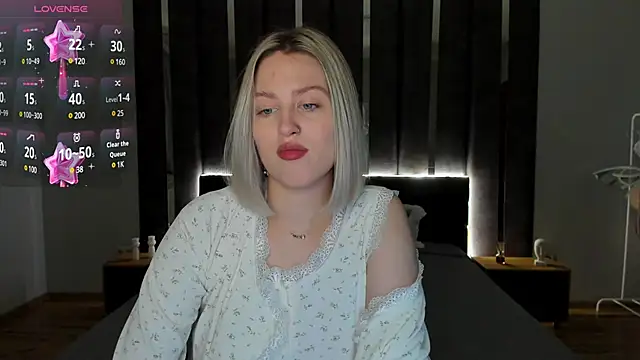 Snapshot of _Sarah_Soul_ chatting on January 5, 12:52 am  Sarah Soul  online show from January 5, 12:52 am