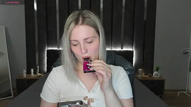 Snapshot of _Sarah_Soul_ chatting on February 5, 6:46 am  Sarah Soul  online show from February 5, 6:46 am