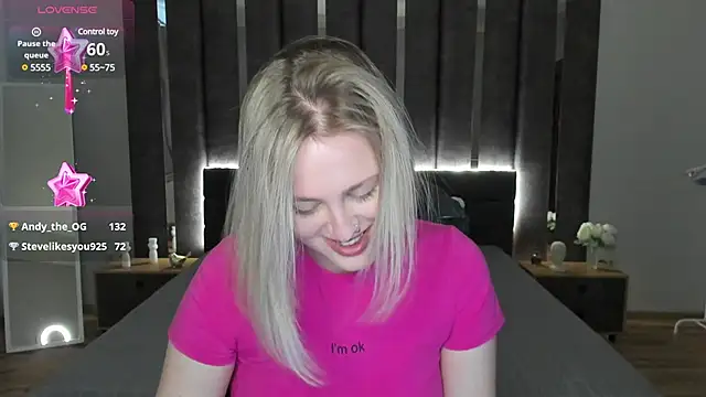 Snapshot of _Sarah_Soul_ chatting on February 9, 3:43 am  Sarah Soul  online show from February 9, 3:43 am