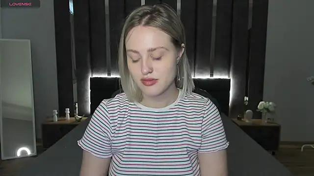 Snapshot of _Sarah_Soul_ chatting on February 11, 6:51 am  Sarah Soul  online show from February 11, 6:51 am