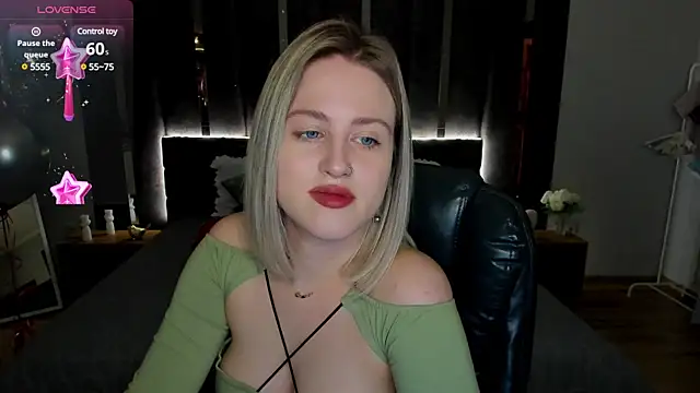 Snapshot of _Sarah_Soul_ chatting on February 27, 12:54 am  Sarah Soul  online show from February 27, 12:54 am