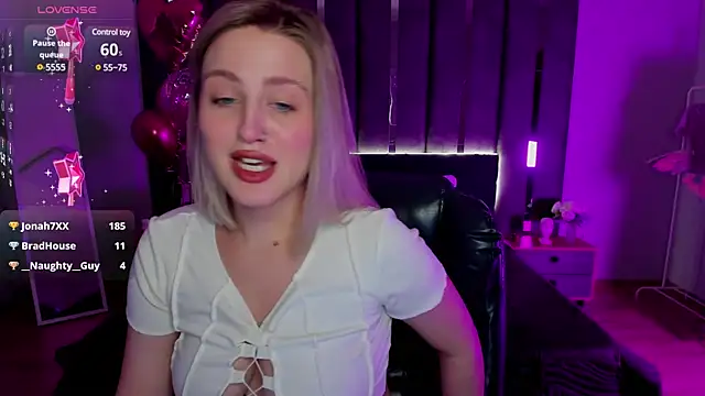 Snapshot of _Sarah_Soul_ chatting on March 6, 3:57 am  Sarah Soul  online show from March 6, 3:57 am