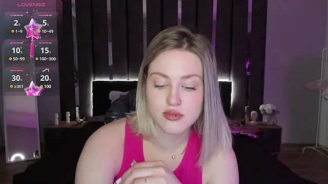 Snapshot of _Sarah_Soul_ chatting on March 23, 12:47 am  Sarah Soul  online show from March 23, 12:47 am