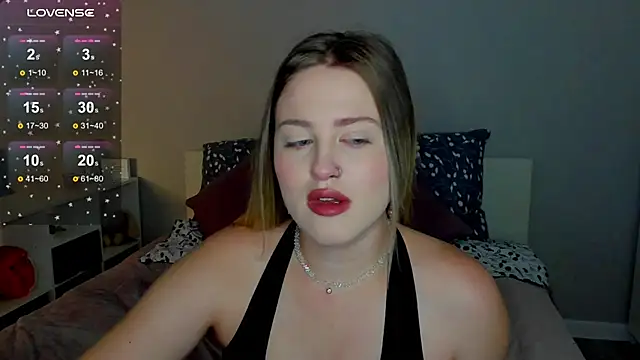 Snapshot of _Sarah_Soul_ chatting on September 10, 12:21 am  Sarah Soul  online show from September 10, 12:21 am