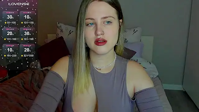 Snapshot of _Sarah_Soul_ chatting on October 13, 12:21 am  Sarah Soul  online show from October 13, 12:21 am