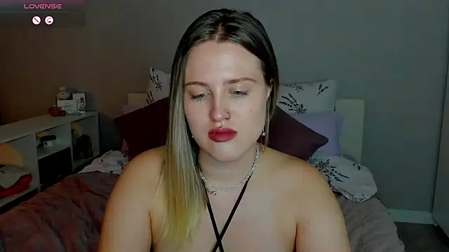 Snapshot of _Sarah_Soul_ chatting on October 13, 12:27 pm  Sarah Soul  online show from October 13, 12:27 pm