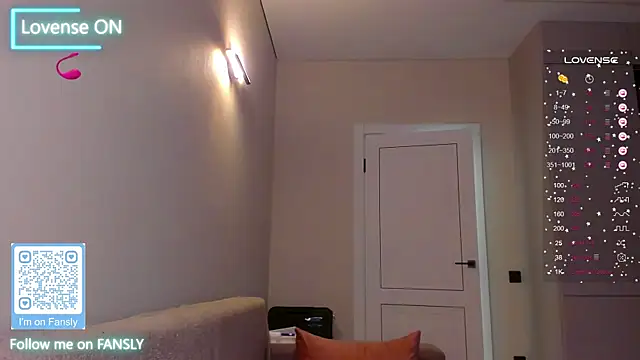 Snapshot of pretty_girlnextdoor chatting on February 21, 6:59 pm pretty girlnextdoor online show from February 21, 6:59 pm