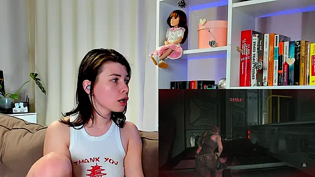 Snapshot of callmetori chatting on February 10, 2:37 pm callmetori online show from February 10, 2:37 pm