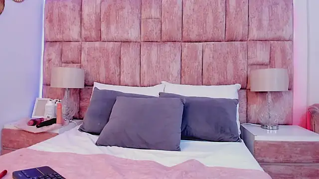 Cloesweet 1 online show from March 9, 6:21 pm