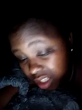 Dark Berry 26 online show from April 20, 4:54 pm