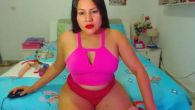 Snapshot of Kendralove31xxx chatting on December 20, 5:04 am Kendralove31xxx online show from December 20, 5:04 am