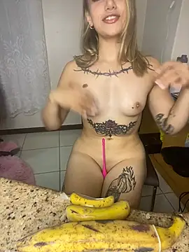 loira messi online show from February 20, 10:48 pm