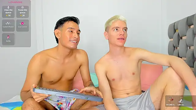 EAT TWINKS online show from December 28, 12:56 pm