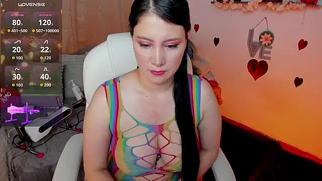 allison-sweet1 online show from April 22, 4:37 am