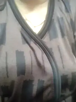 Snapshot of jiyahot1432 chatting on December 5, 11:08 am jiyahot1432 online show from December 5, 11:08 am