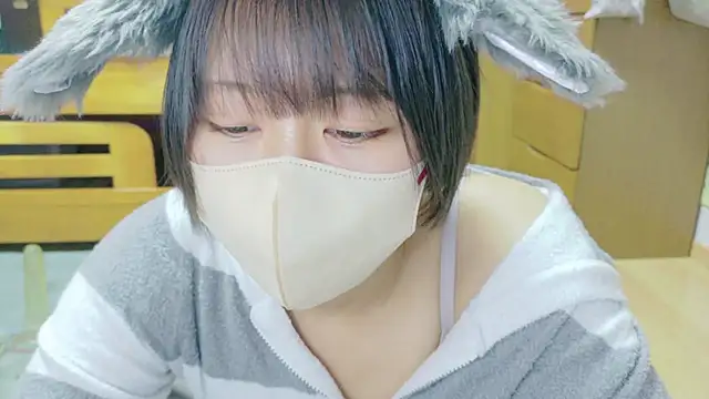 Snapshot of _usya_2525 chatting on March 20, 3:47 pm usya 2525 online show from March 20, 3:47 pm