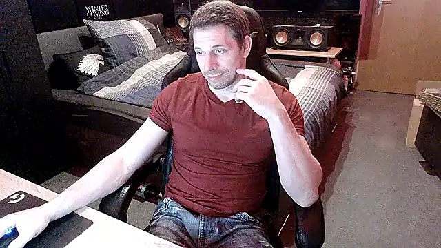 Snapshot of dreamwallker21 chatting on May 20, 7:09 pm dreamwallker21 online show from May 20, 7:09 pm