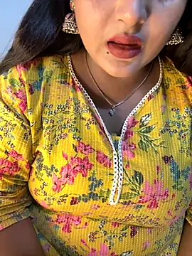 Ayesha mahi online show from October 25, 9:06 am