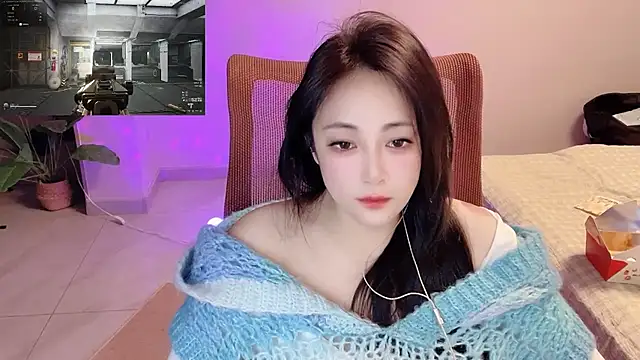 Snapshot of Daisy-77 chatting on April 29, 1:04 pm Daisy-77 online show from April 29, 1:04 pm