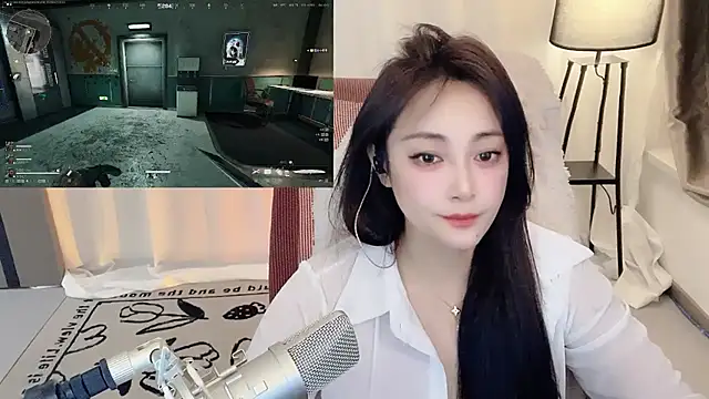 Snapshot of Daisy-77 chatting on May 21, 12:34 pm Daisy-77 online show from May 21, 12:34 pm