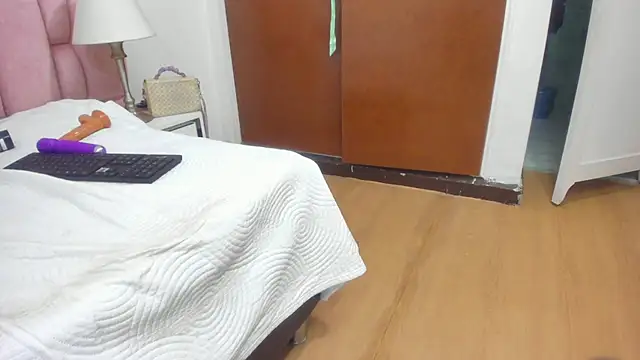 melody brunnet online show from March 21, 6:29 pm