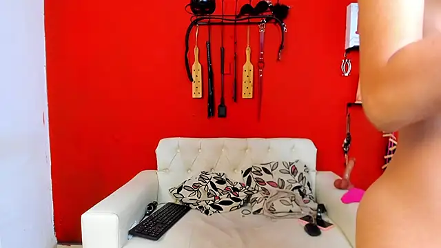 MIA SOPHIA1 online show from January 28, 7:32 am