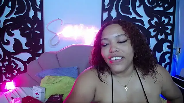 Snapshot of horny_babyss chatting on October 3, 3:03 am horny babyss online show from October 3, 3:03 am