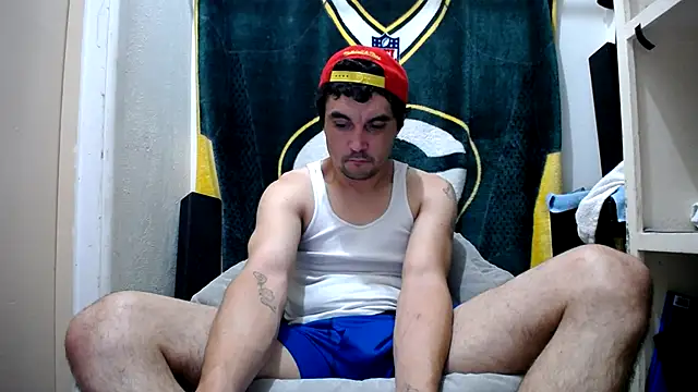 Snapshot of Apeezy14 chatting on December 11, 7:20 am Apeezy14 online show from December 11, 7:20 am