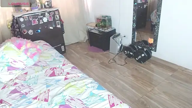 Snapshot of freyjagoddes chatting on March 19, 7:06 pm freyjagoddes online show from March 19, 7:06 pm