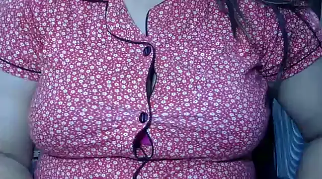 Snapshot of bhabhi_jaan11 chatting on February 11, 3:18 am bhabhi jaan11 online show from February 11, 3:18 am